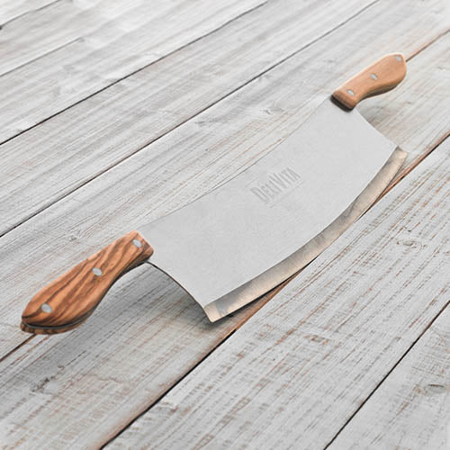 pizzasnijder van Delivita kopen? Dit roest vrij stalen mes heeft een lang blad om de pizza in gelijke stukken te snijden. Perfecte keuken-hulp. De Pizzaoven Shop