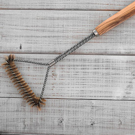 Schoonmaak-borstel voor DeliVita Pizzaovens. Reinig de pizzasteen en oven tijdens of na het bakken van pizza, braden van vlees en grillen van vis. De staalborstel maar de oven weer brandschoon.